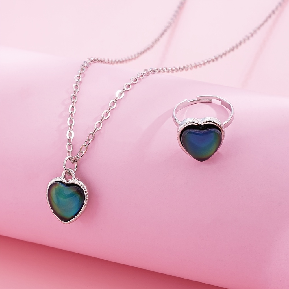 2pc Thermochromic Heart Pendant Necklace and Ring Set